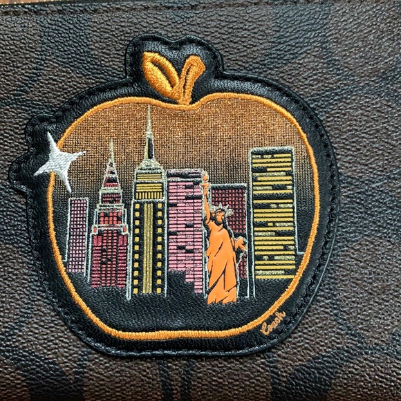 Coach Wallet; NWT - Picture 1 of 6